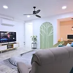 Eco-Friendly House Near Street Food Quiet Area